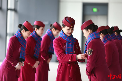 重慶&ldquo;動妹&rdquo;禮儀培訓備戰春運