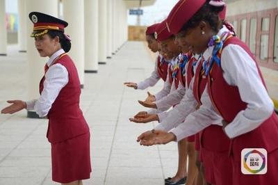 圍觀非洲首條現代電氣化鐵路:高姐制服都跟中國一樣